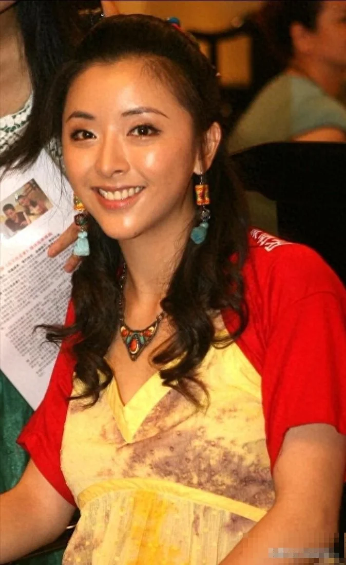 “傻姑”黄小蕾：拒绝杜淳追求，倒追大张伟，38天闪婚闪孕