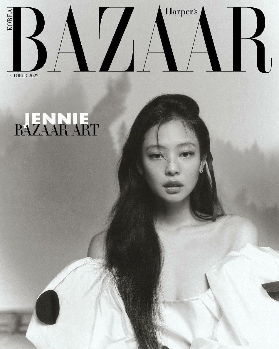 Jennie芭莎十月刊封面大片 造型百变时尚表现力十足