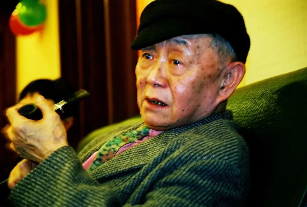 “中国最后的侠客”，99岁的他追随76年前的初恋而去：一生很长，只够爱一个人…